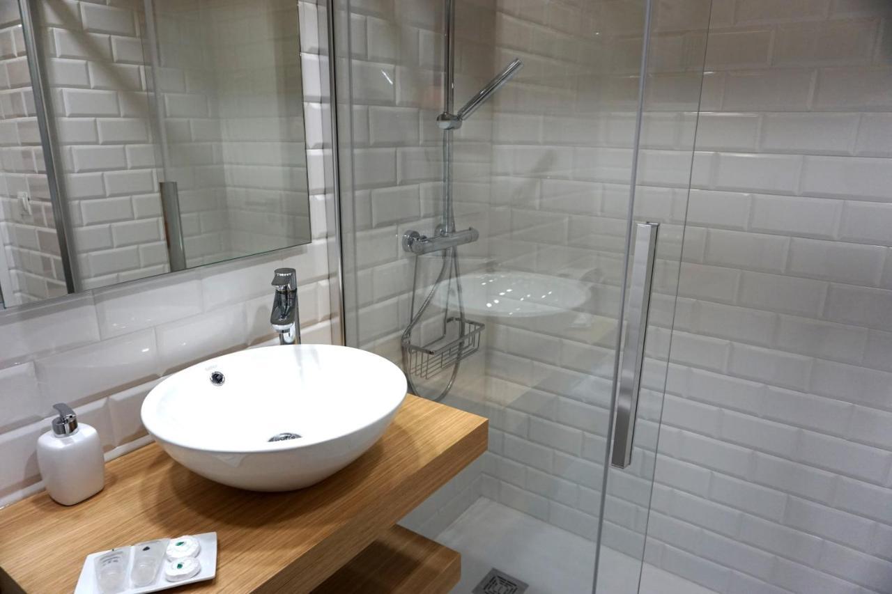 Apartamentos Turisticos El Penon Тапиа де Касариего Екстериор снимка
